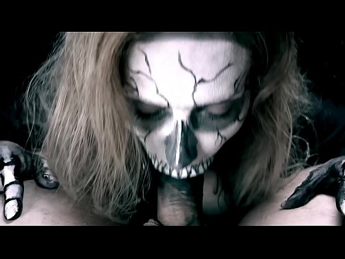 ❤️ Demon djevojka siše kurac svojim crnim ustima i guta spermu. ️ Tvrdi porno kod nas hr.courseclass.ru ☑